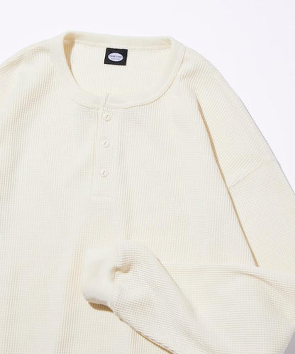 寬鬆版型長袖華夫格保暖亨利領長袖T恤