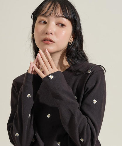 小雛菊刺繡長袖T恤