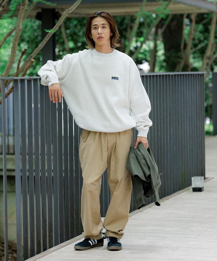 寬鬆版型 單點標誌 插肩袖 抽繩衛衣