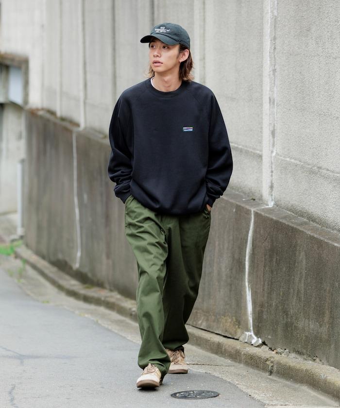 寬鬆版型 單點標誌 插肩袖 抽繩衛衣