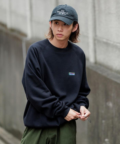 寬鬆版型 單點標誌 插肩袖 抽繩衛衣