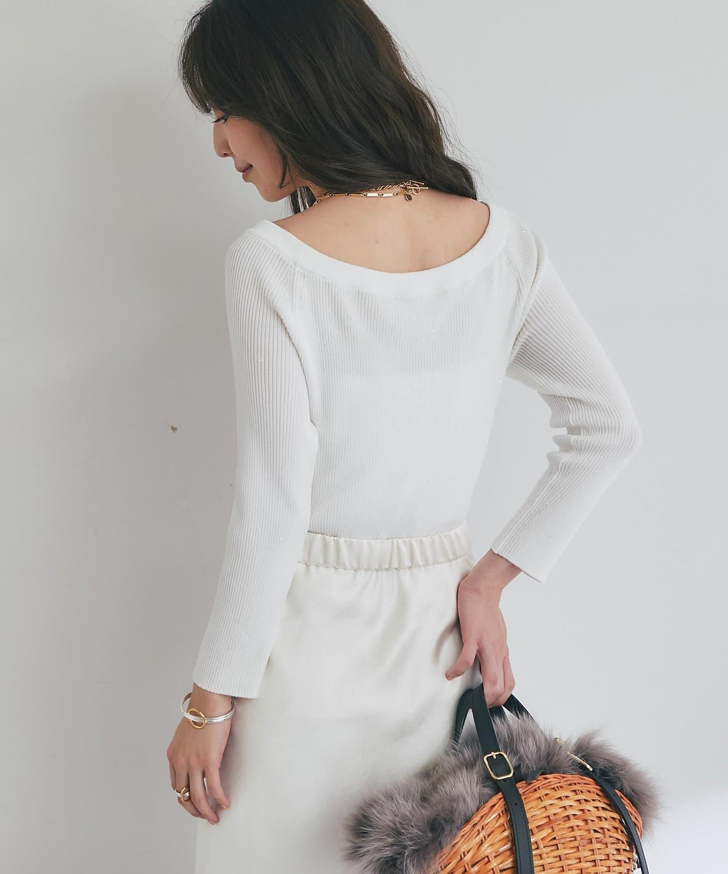 【百搭顯瘦】亮片羅紋一字肩八分袖針織衫