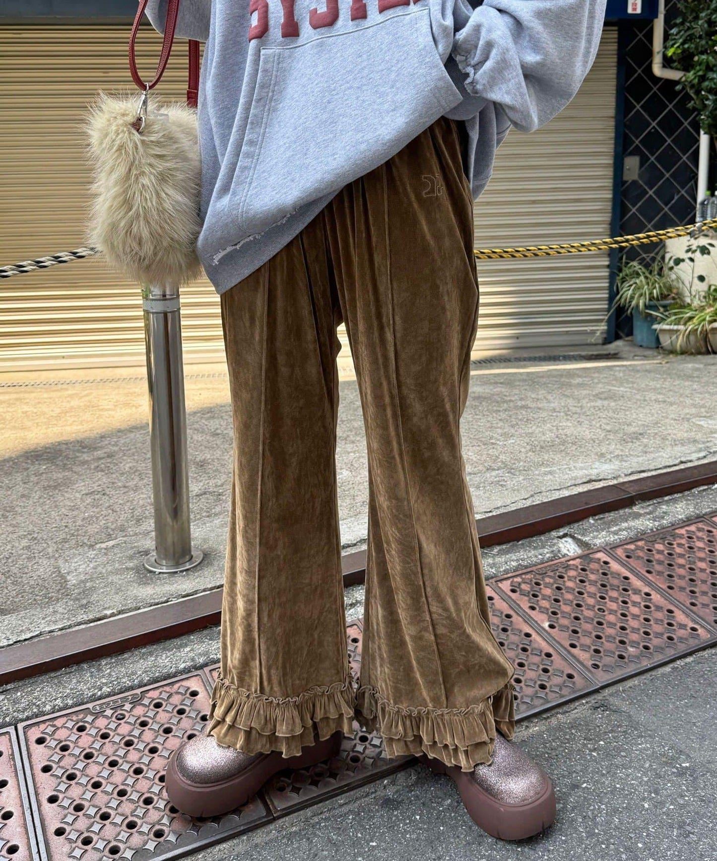 透視植絨荷葉邊休閒褲