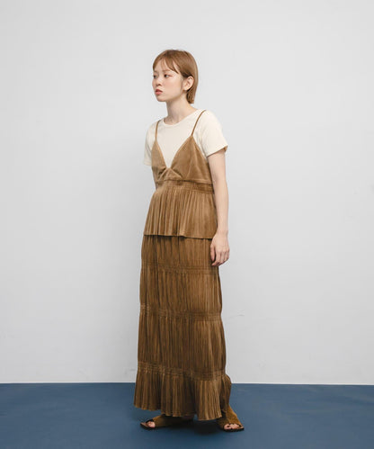 百褶拼接連衣裙