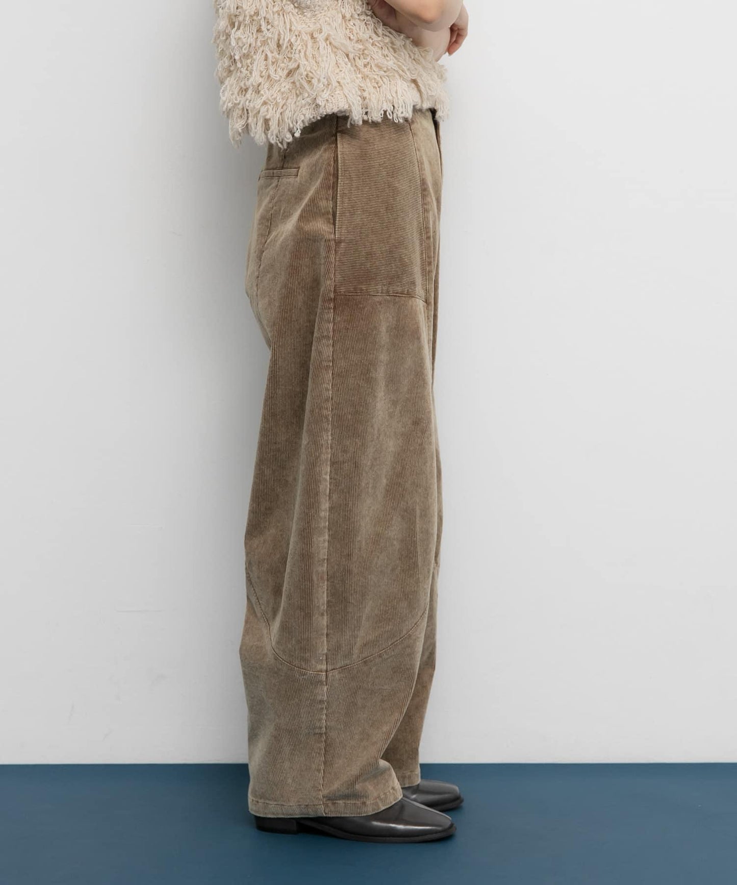 燈芯絨繭型長褲