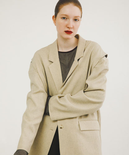 寬鬆剪裁西裝外套