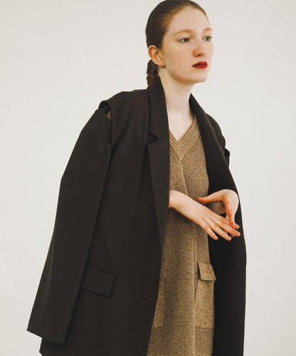 寬鬆剪裁西裝外套