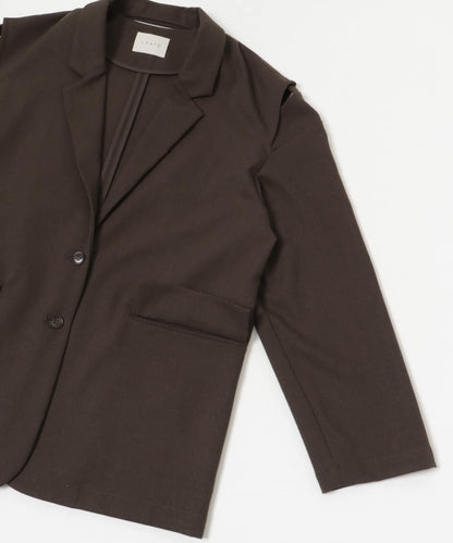 寬鬆剪裁西裝外套