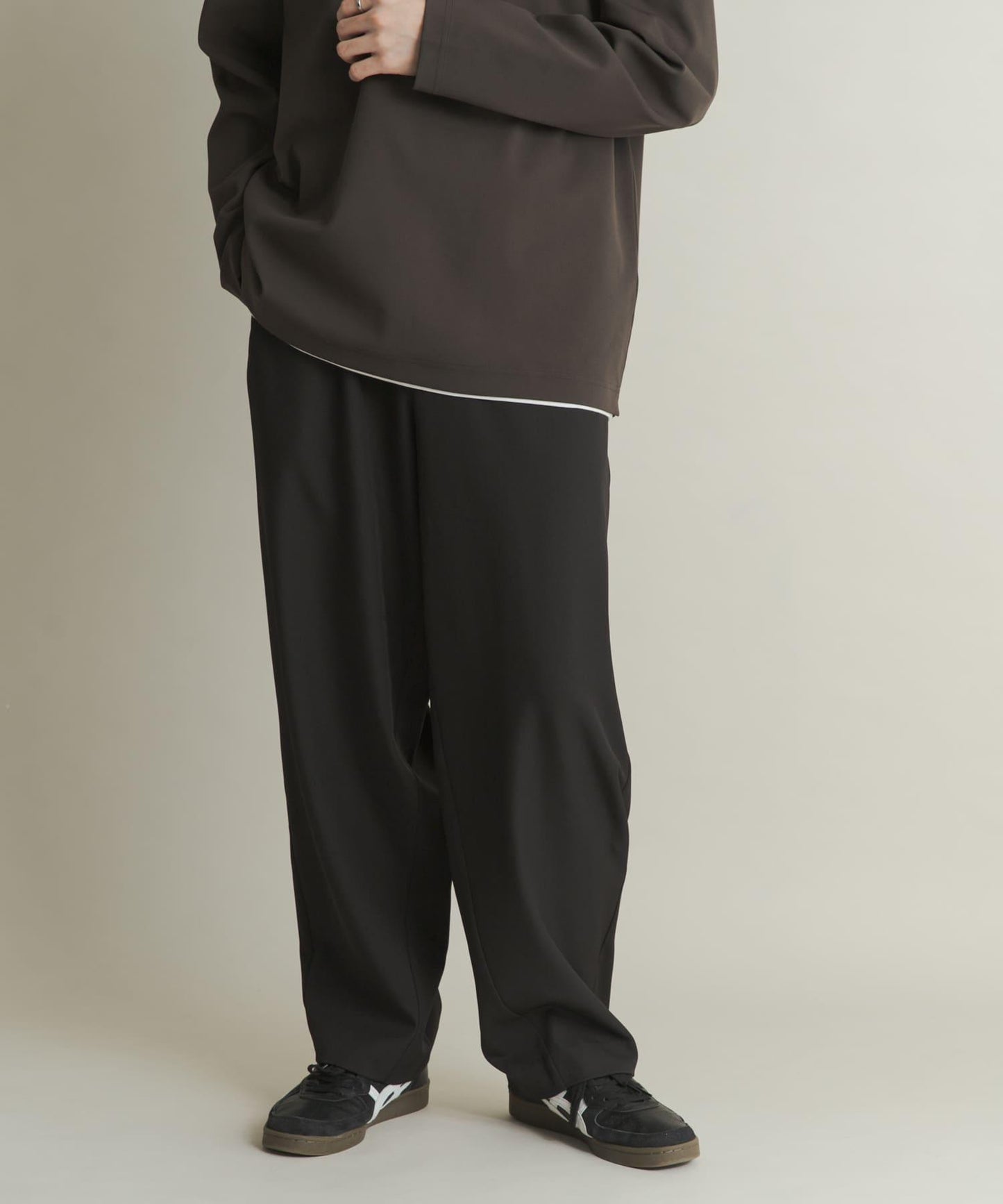 桶型直筒無褶西裝褲