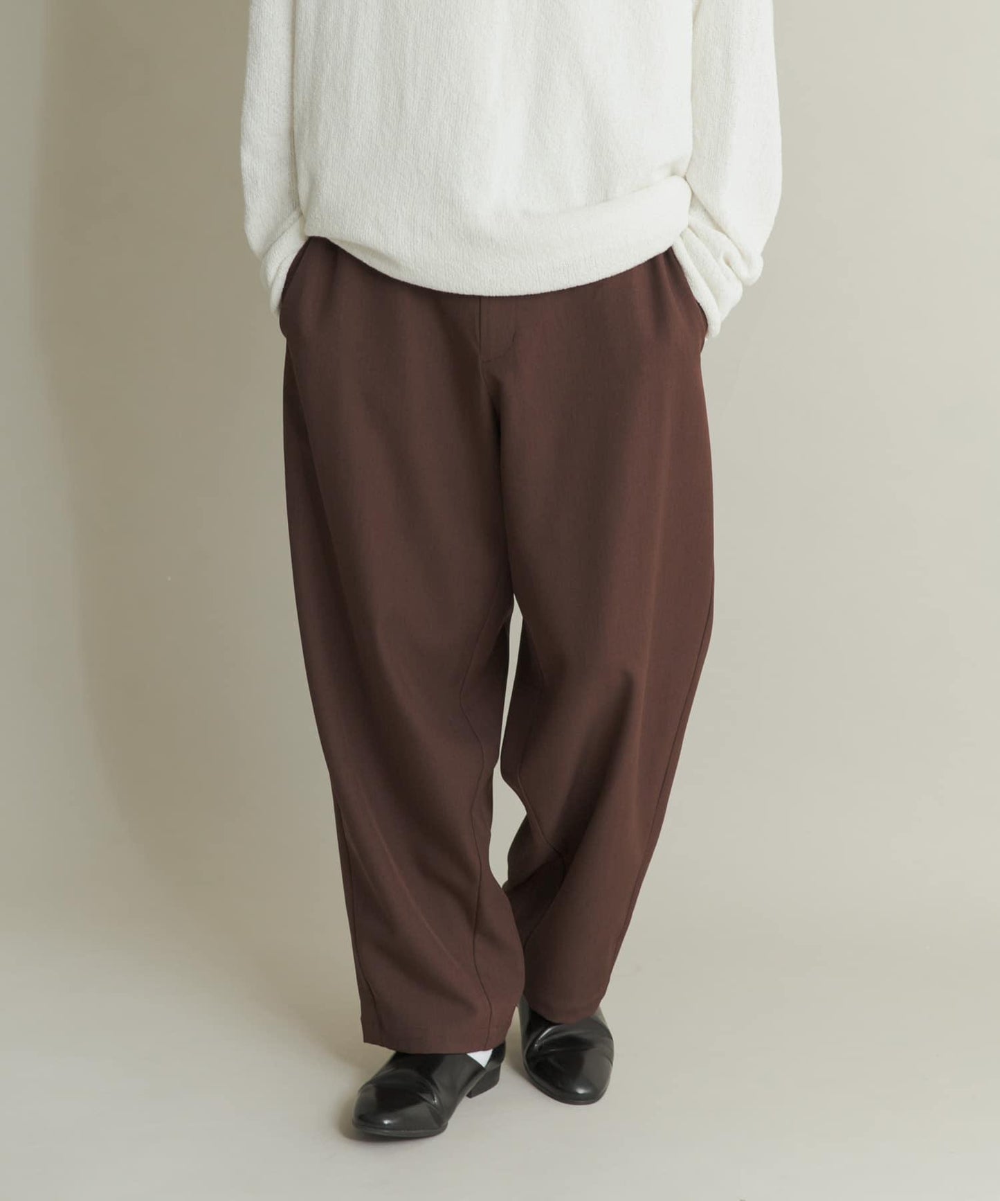 桶型直筒無褶西裝褲