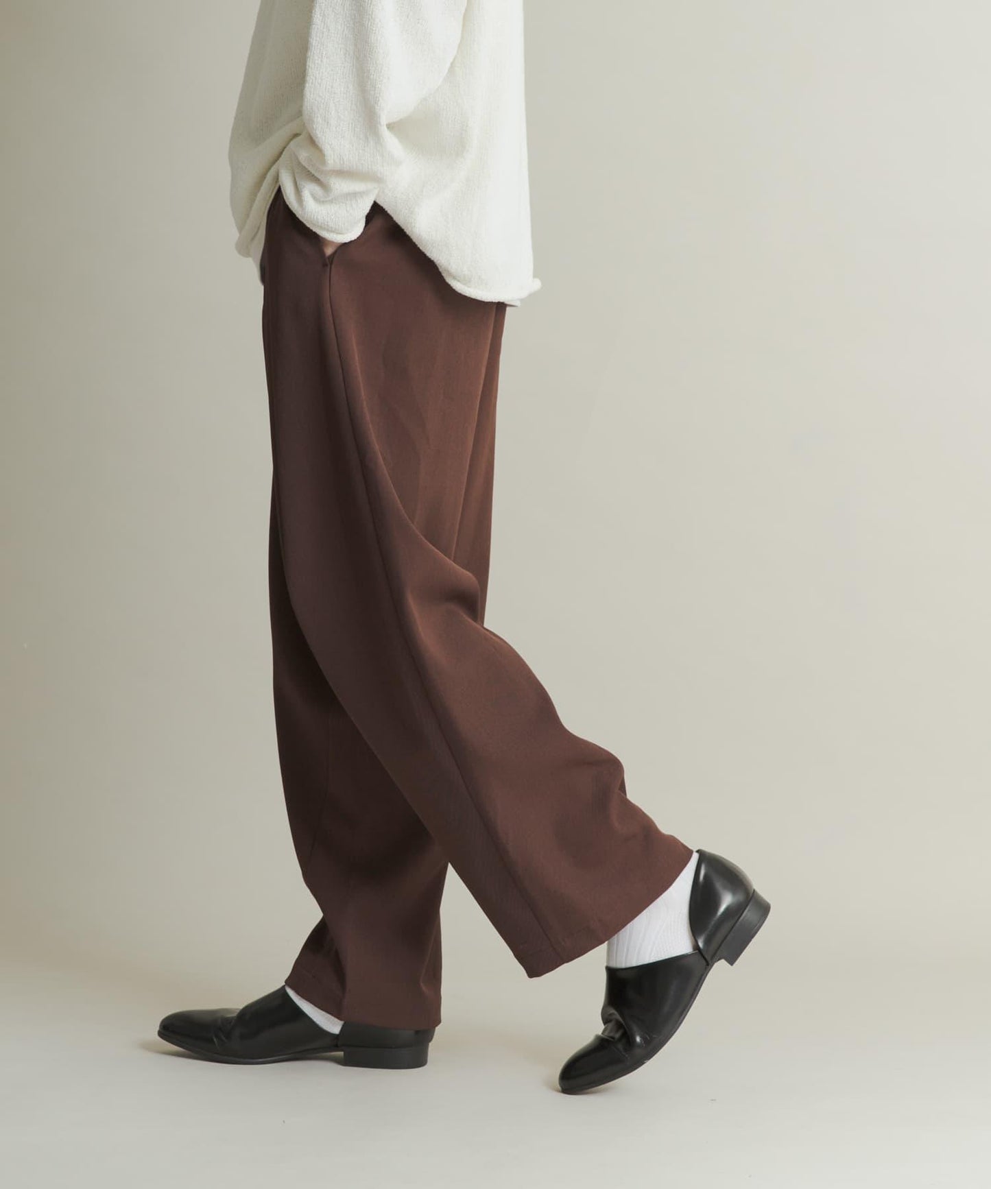 桶型直筒無褶西裝褲