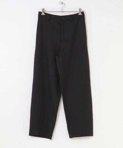 桶型直筒無褶西裝褲