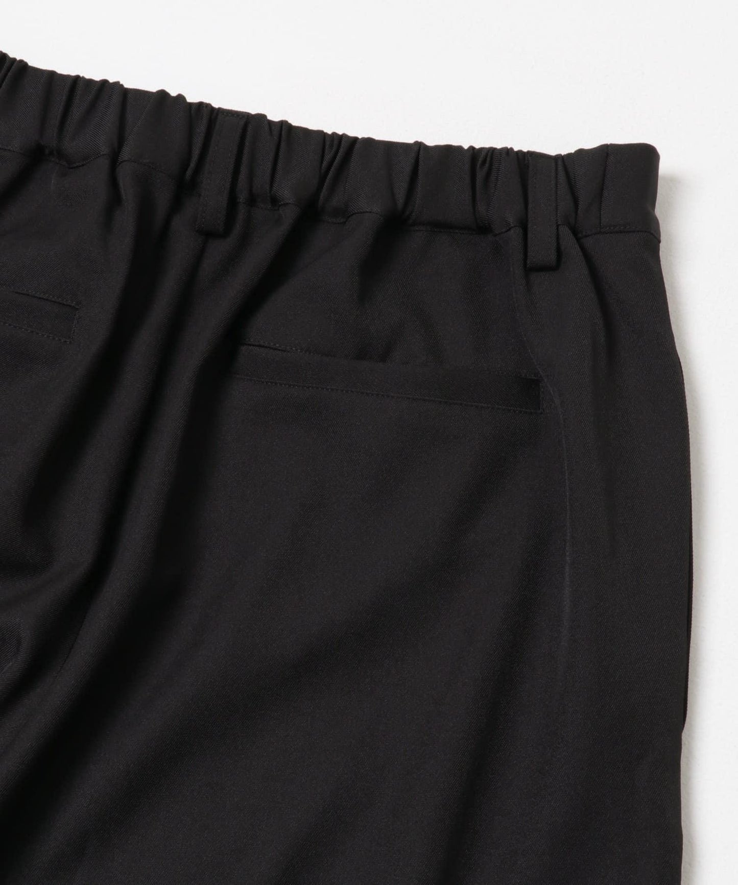 桶型直筒無褶西裝褲