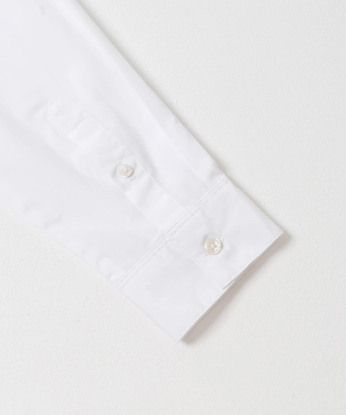 【/部分門店限定】舒適常規領襯衫