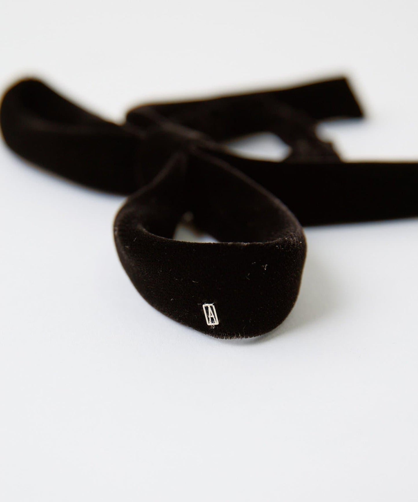 【ALEXANDRE DE PARIS】天鵝絨蝴蝶結髮圈