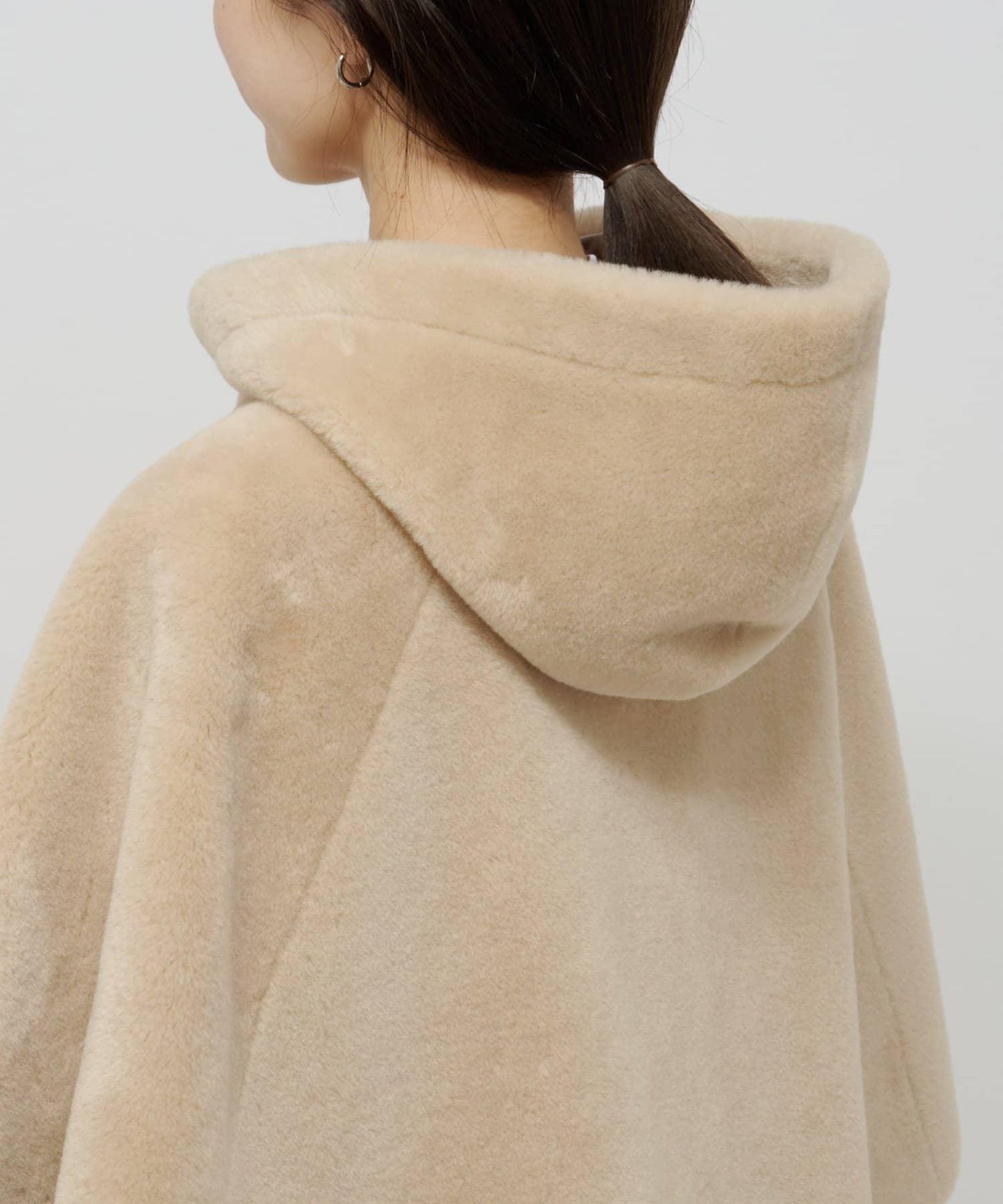 【Omekashi】短款仿毛絨斗篷