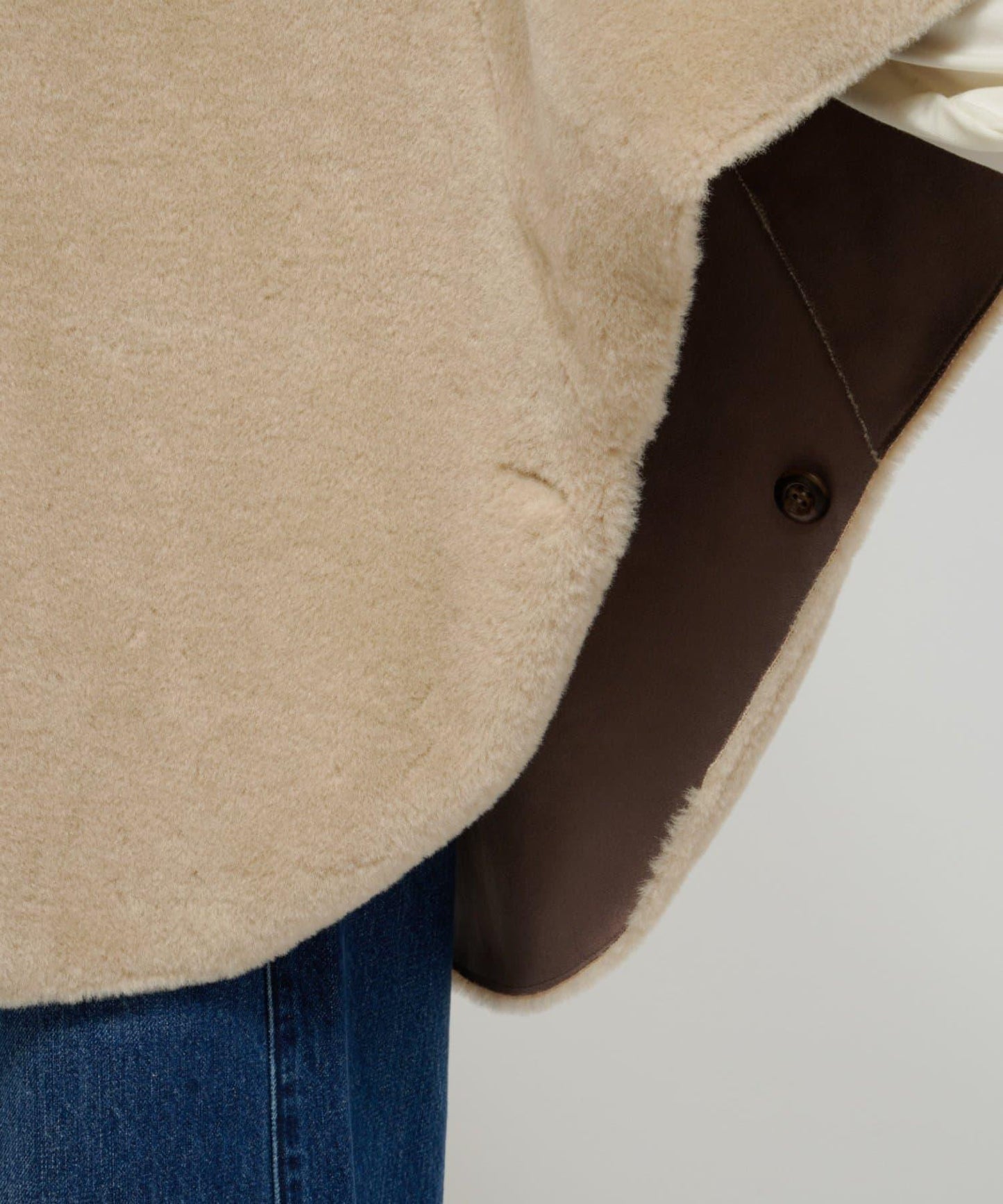 【Omekashi】短款仿毛絨斗篷