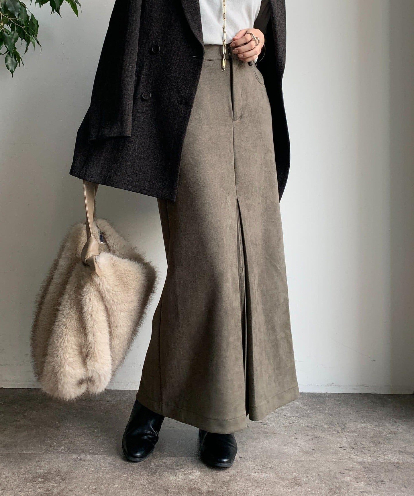 仿麂皮前開叉修身半身裙