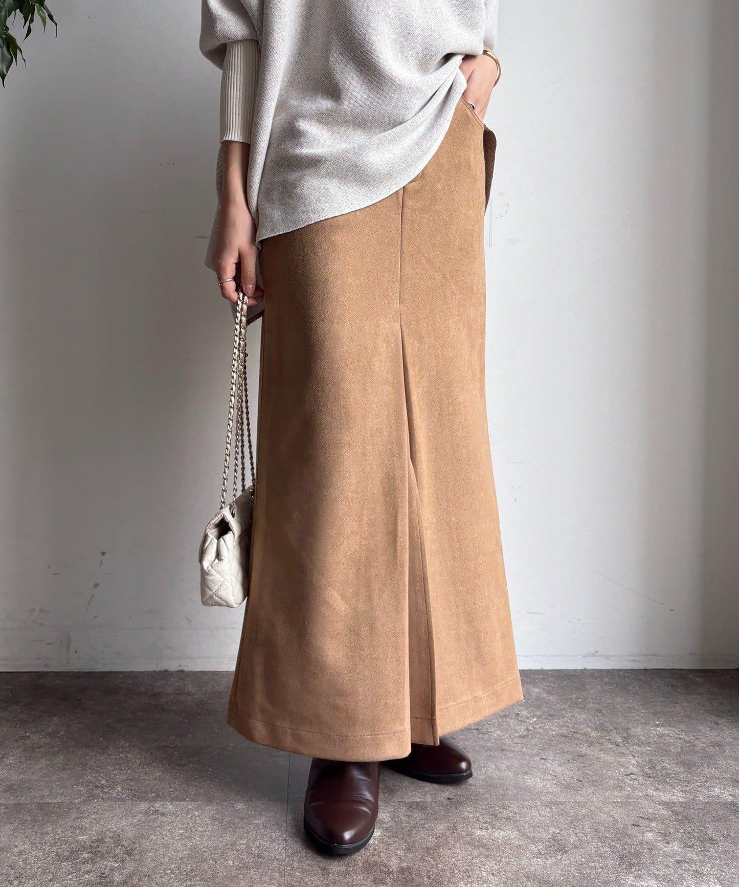 仿麂皮前開叉修身半身裙