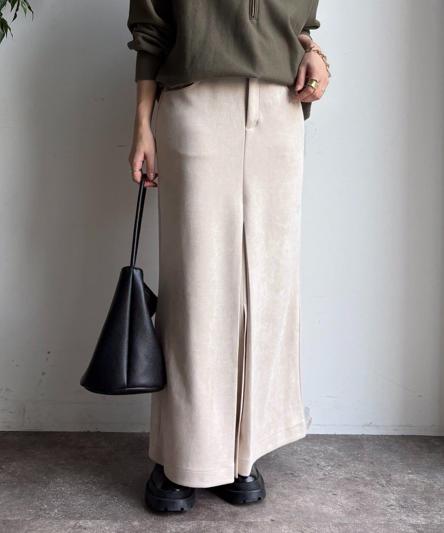 仿麂皮前開叉修身半身裙