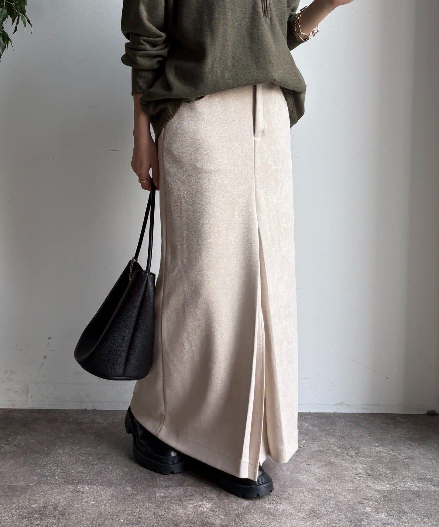 仿麂皮前開叉修身半身裙