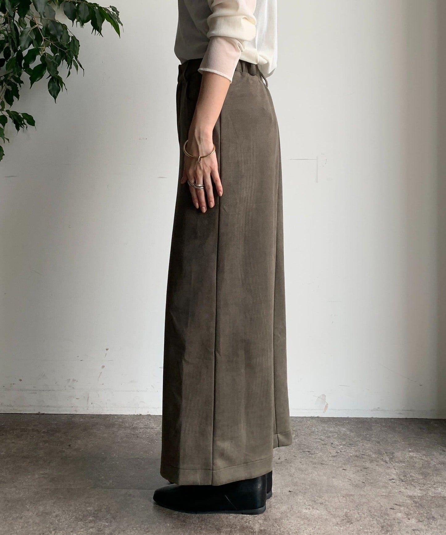 仿麂皮前開叉修身半身裙