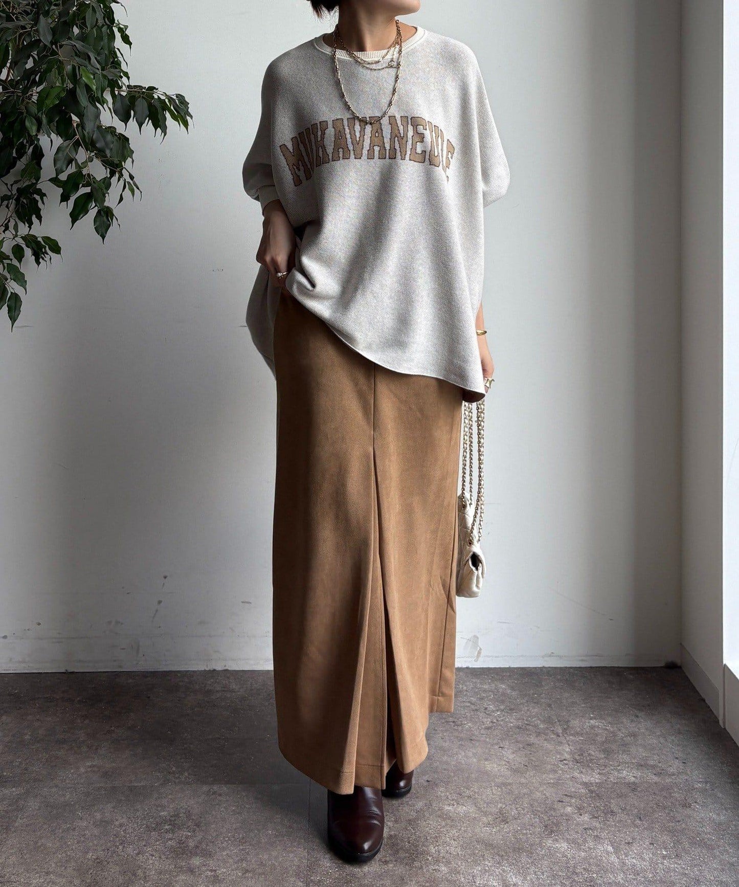 仿麂皮前開叉修身半身裙