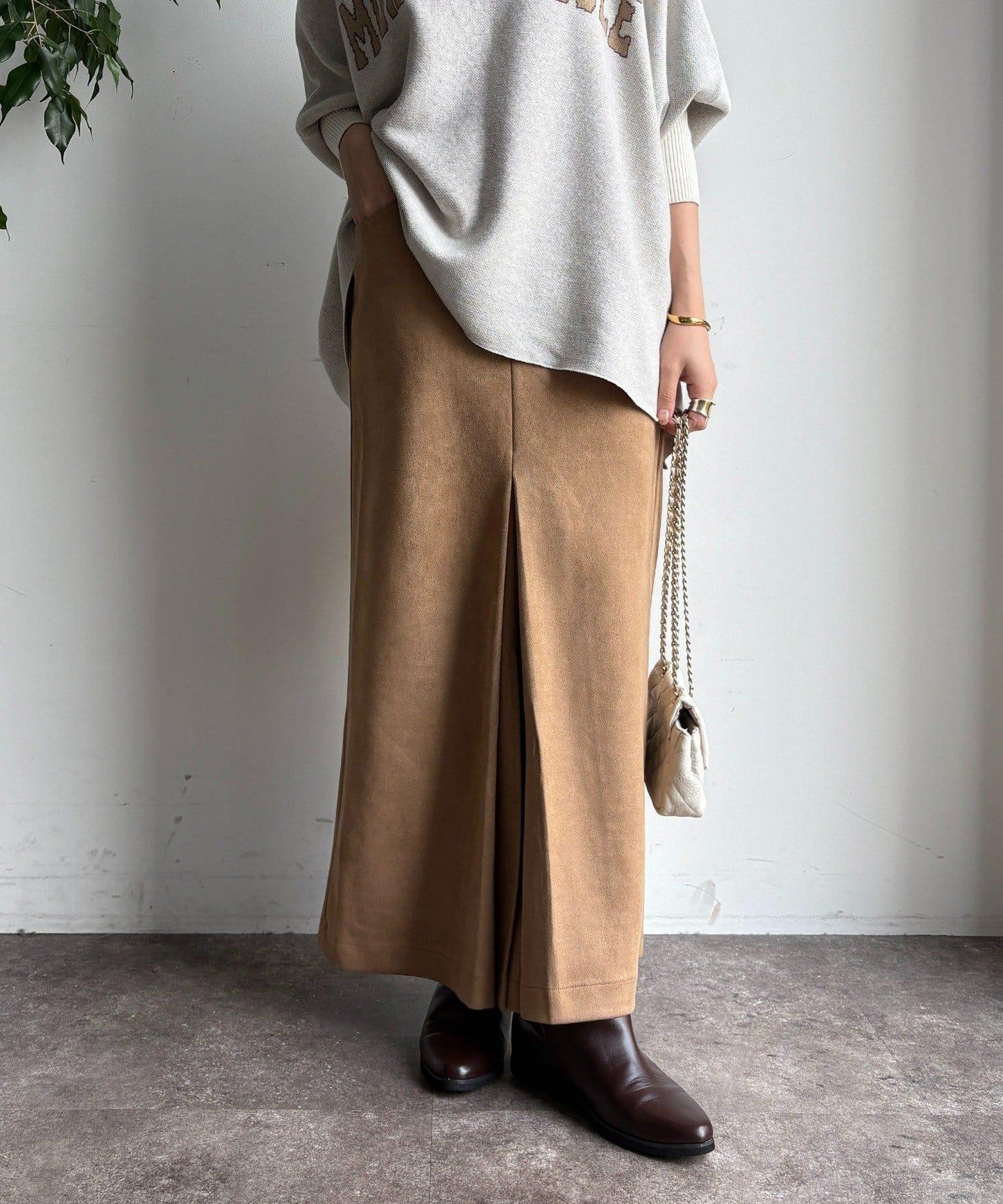 仿麂皮前開叉修身半身裙