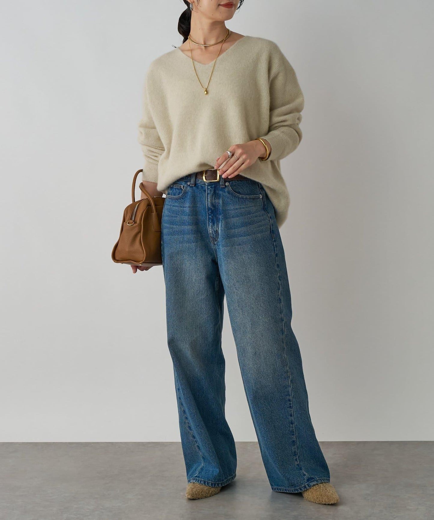 【輕盈感廓形】毛絨羊毛單面羅紋V領針織衫/預計10月上旬發貨