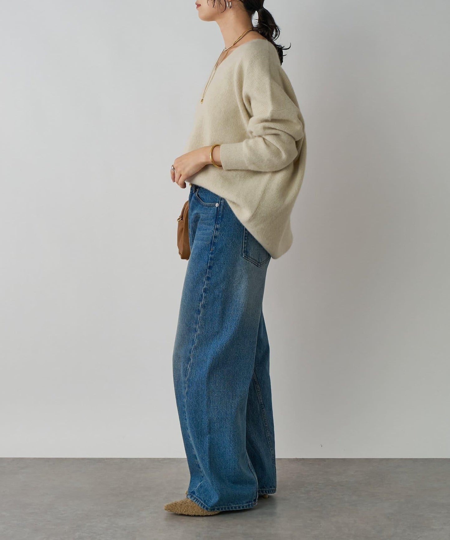 【輕盈感廓形】毛絨羊毛單面羅紋V領針織衫/預計10月上旬發貨