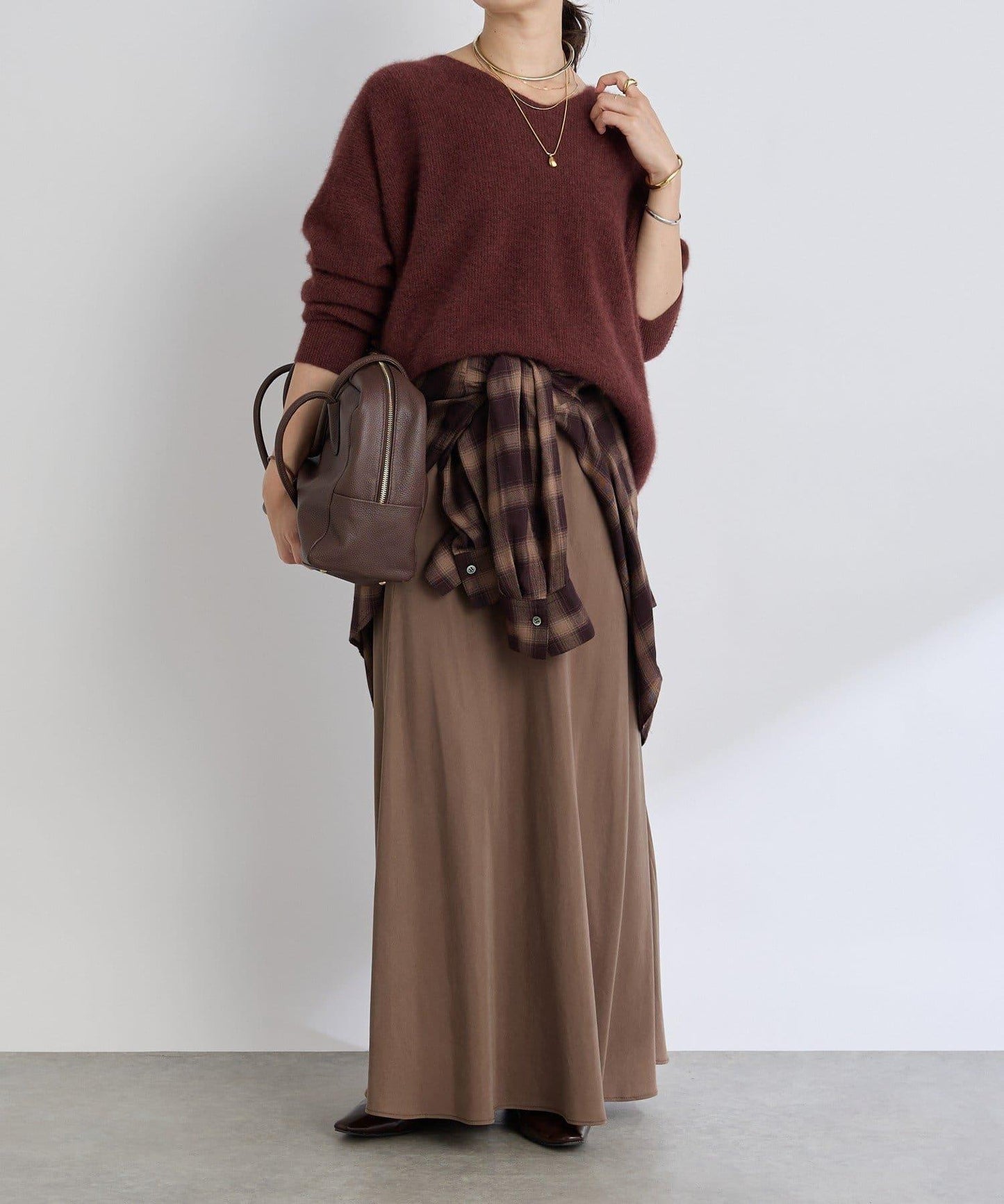 【輕盈感廓形】毛絨羊毛單面羅紋V領針織衫/預計10月上旬發貨