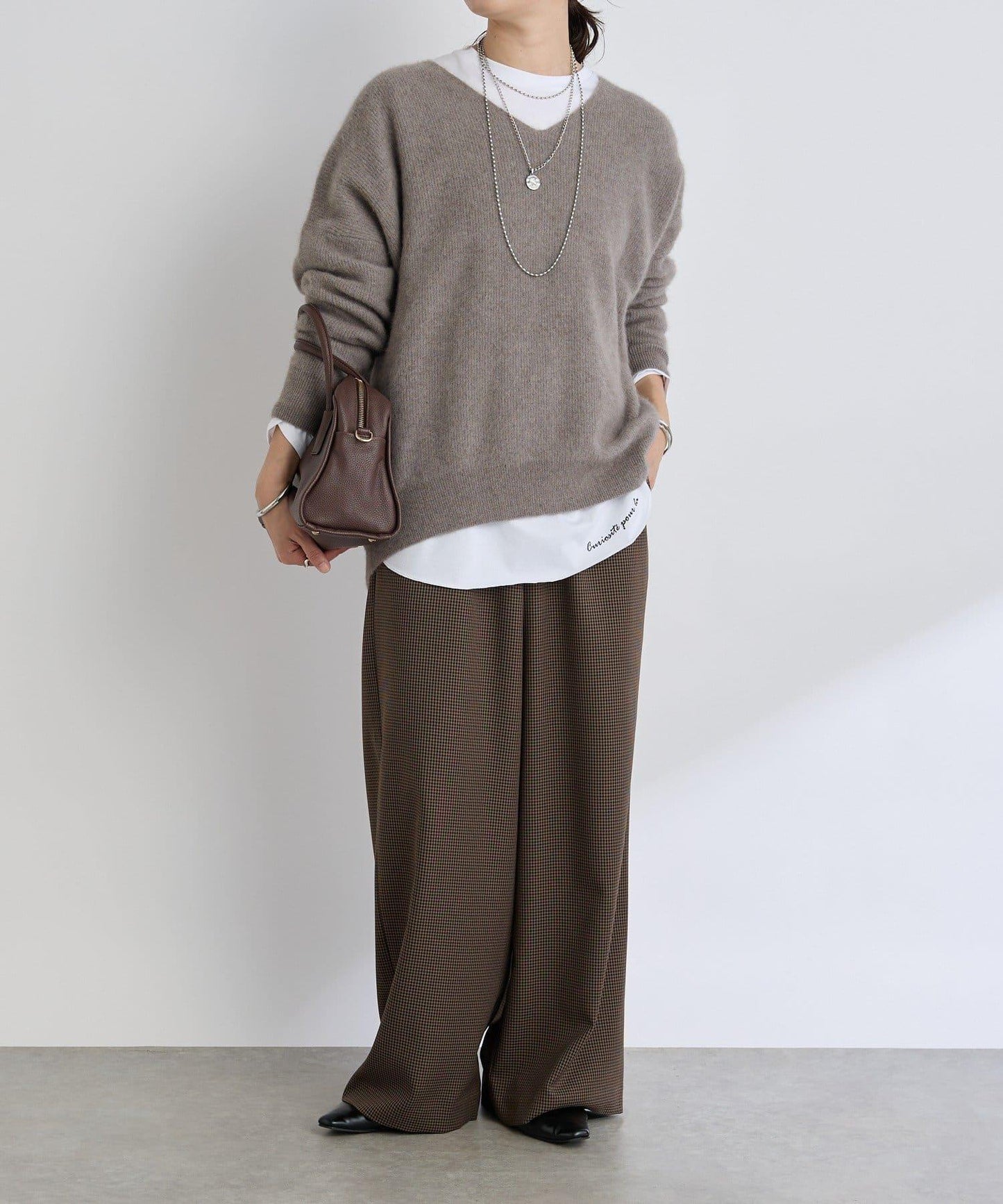 【輕盈感廓形】毛絨羊毛單面羅紋V領針織衫/預計10月上旬發貨