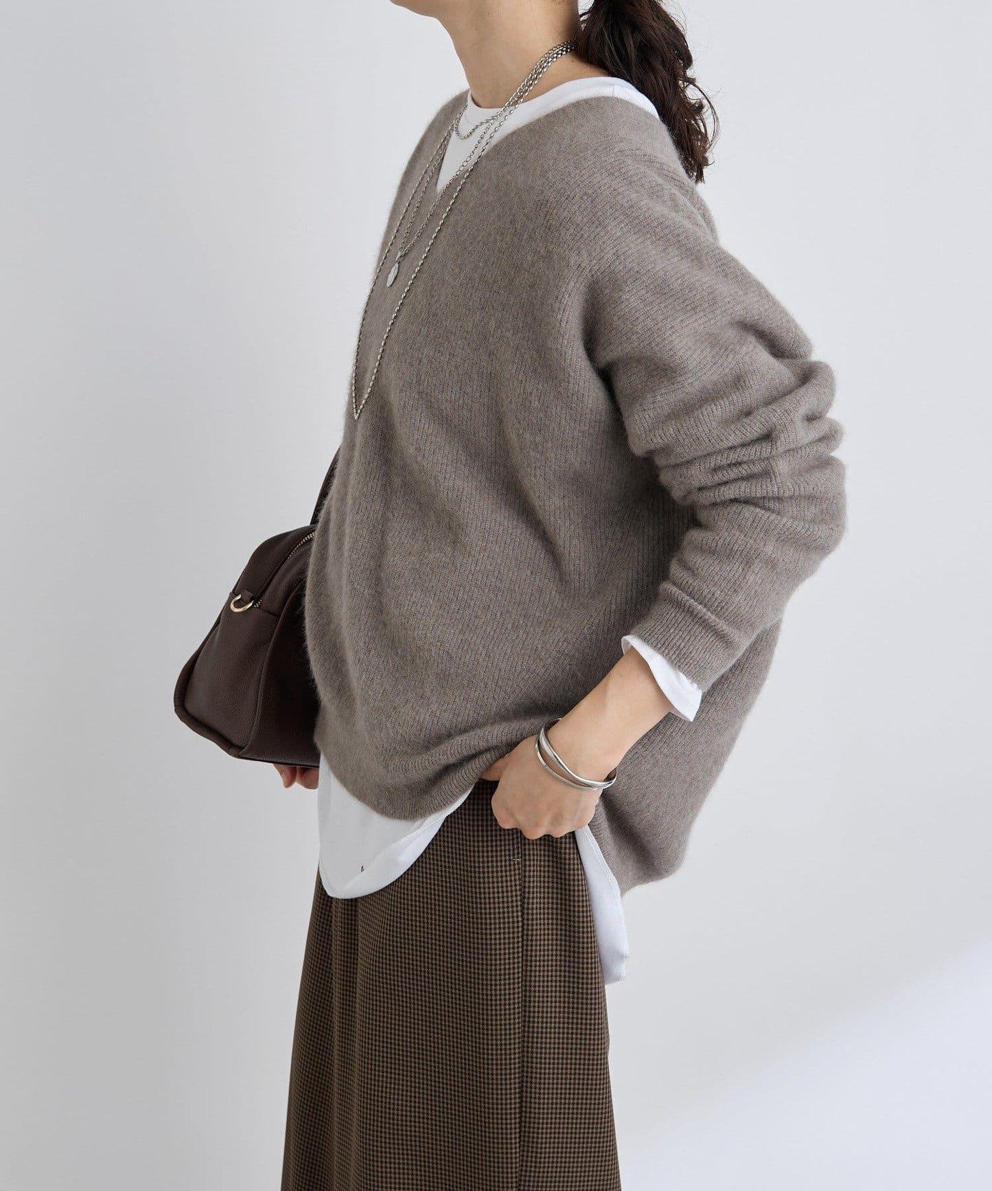 【輕盈感廓形】毛絨羊毛單面羅紋V領針織衫/預計10月上旬發貨