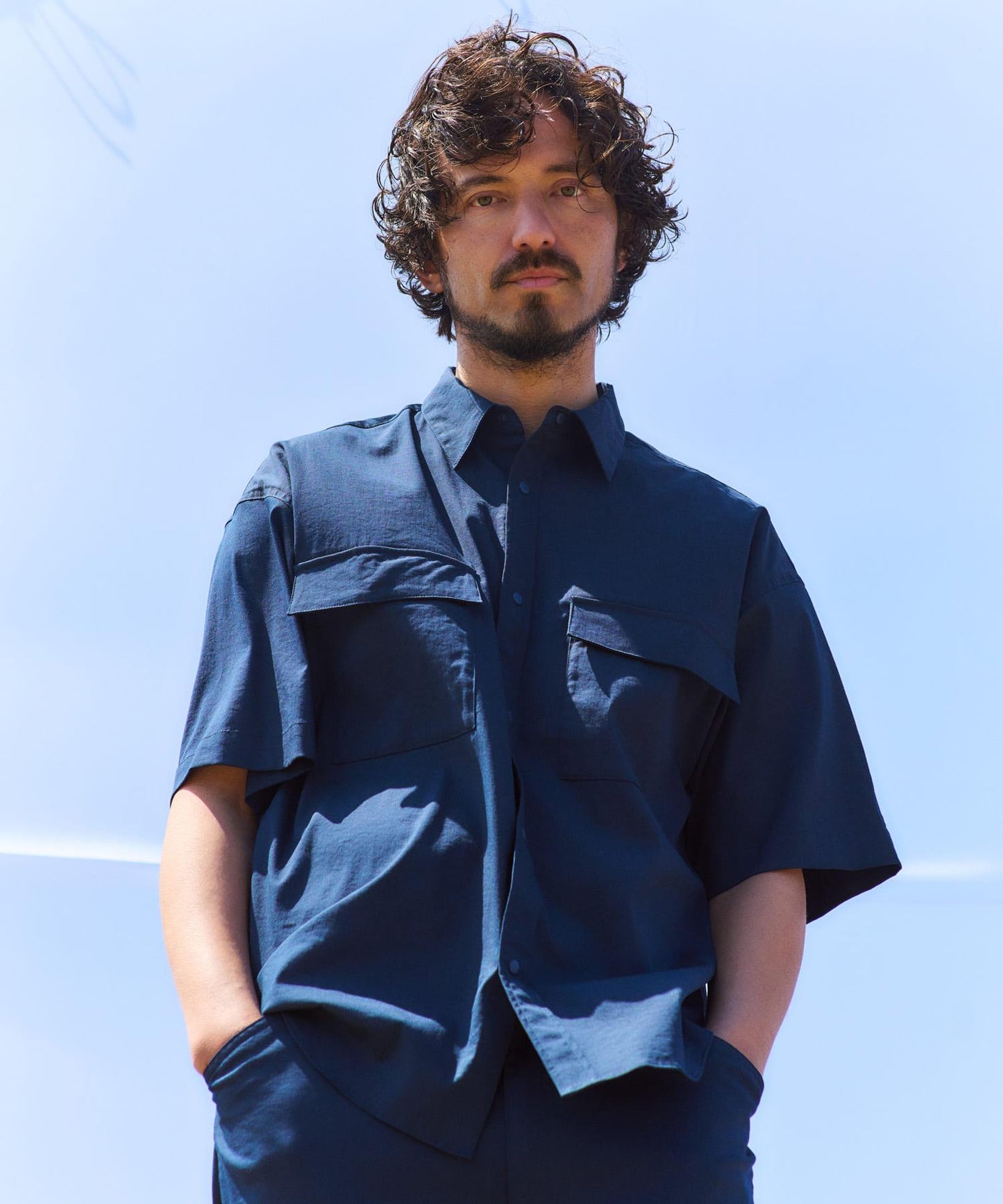 OOPS 可伸縮雙口袋襯衫