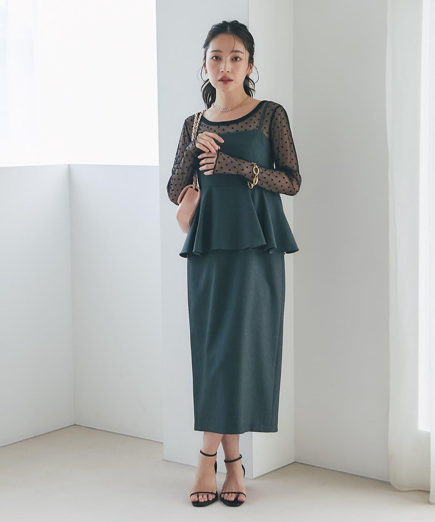 【La boutique BonBon】荷葉邊吊帶連衣裙