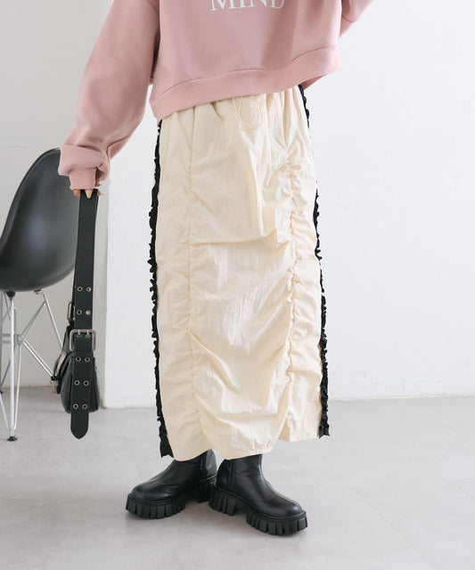【w closet】側邊條紋荷葉邊半身裙
