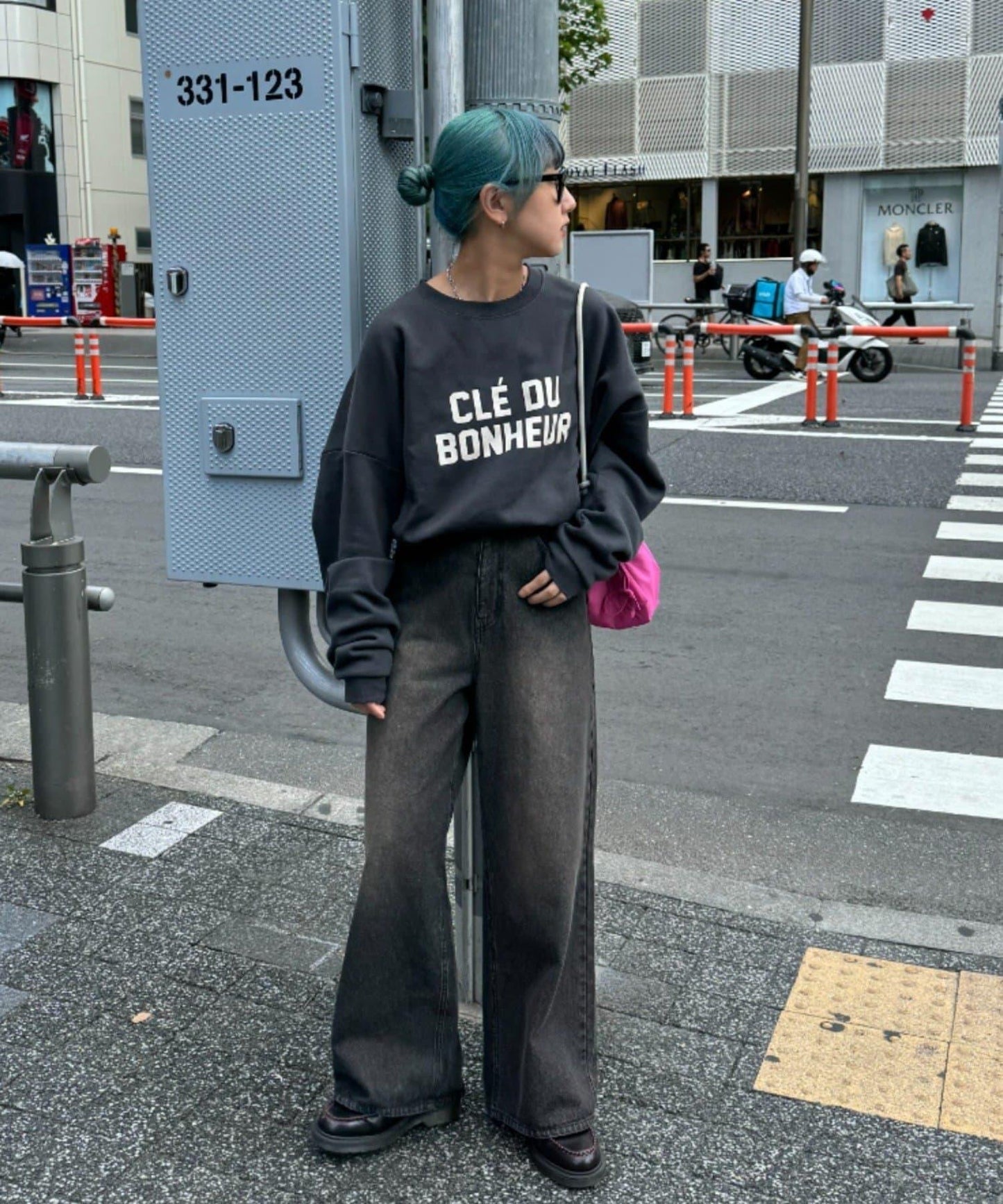 CLE'DU寬鬆版型字母印花衛衣