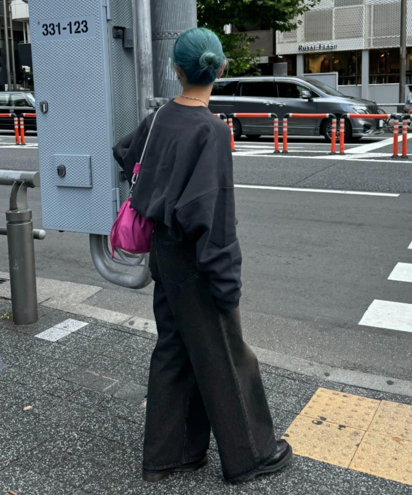 CLE'DU寬鬆版型字母印花衛衣