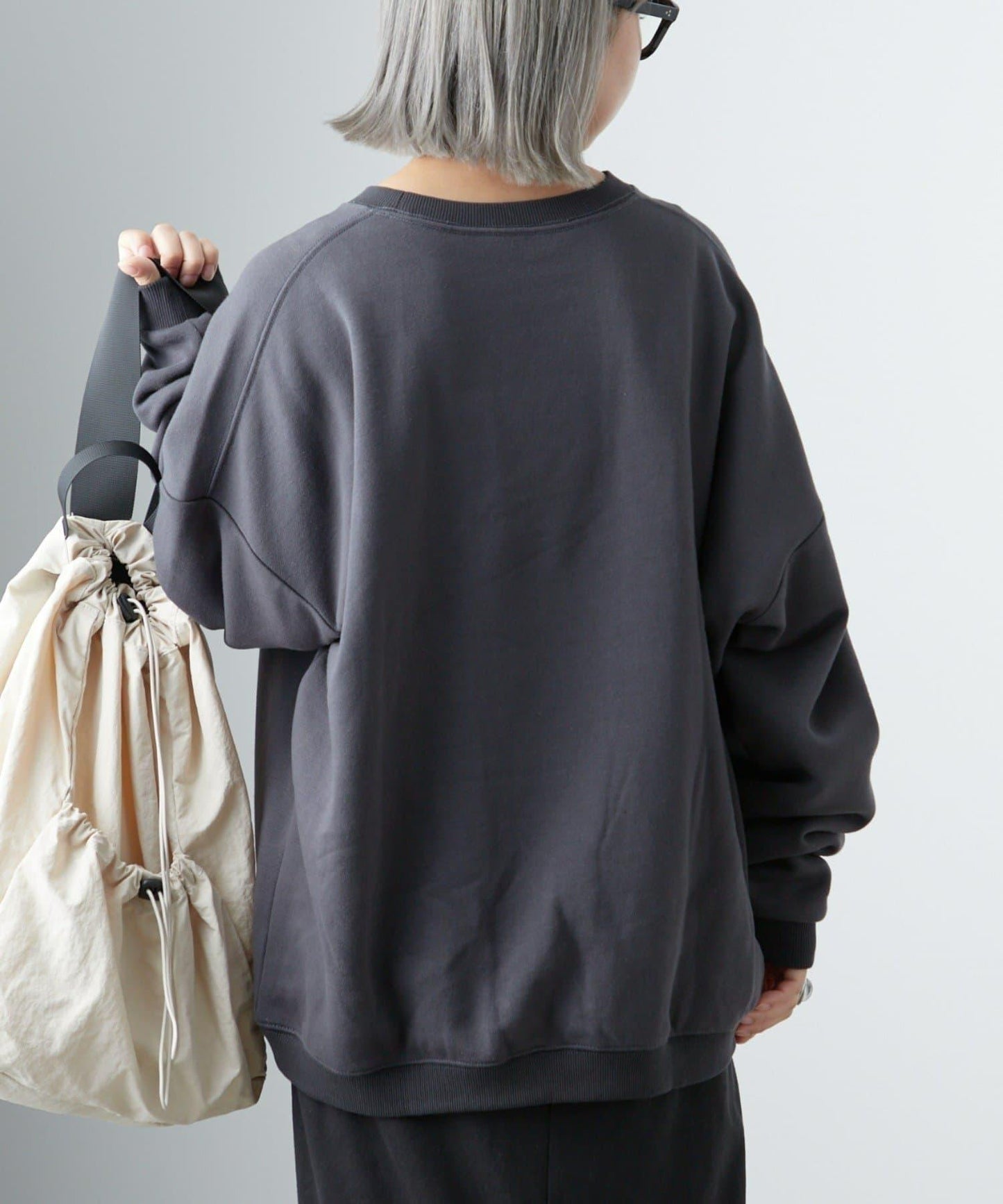 CLE'DU寬鬆版型字母印花衛衣