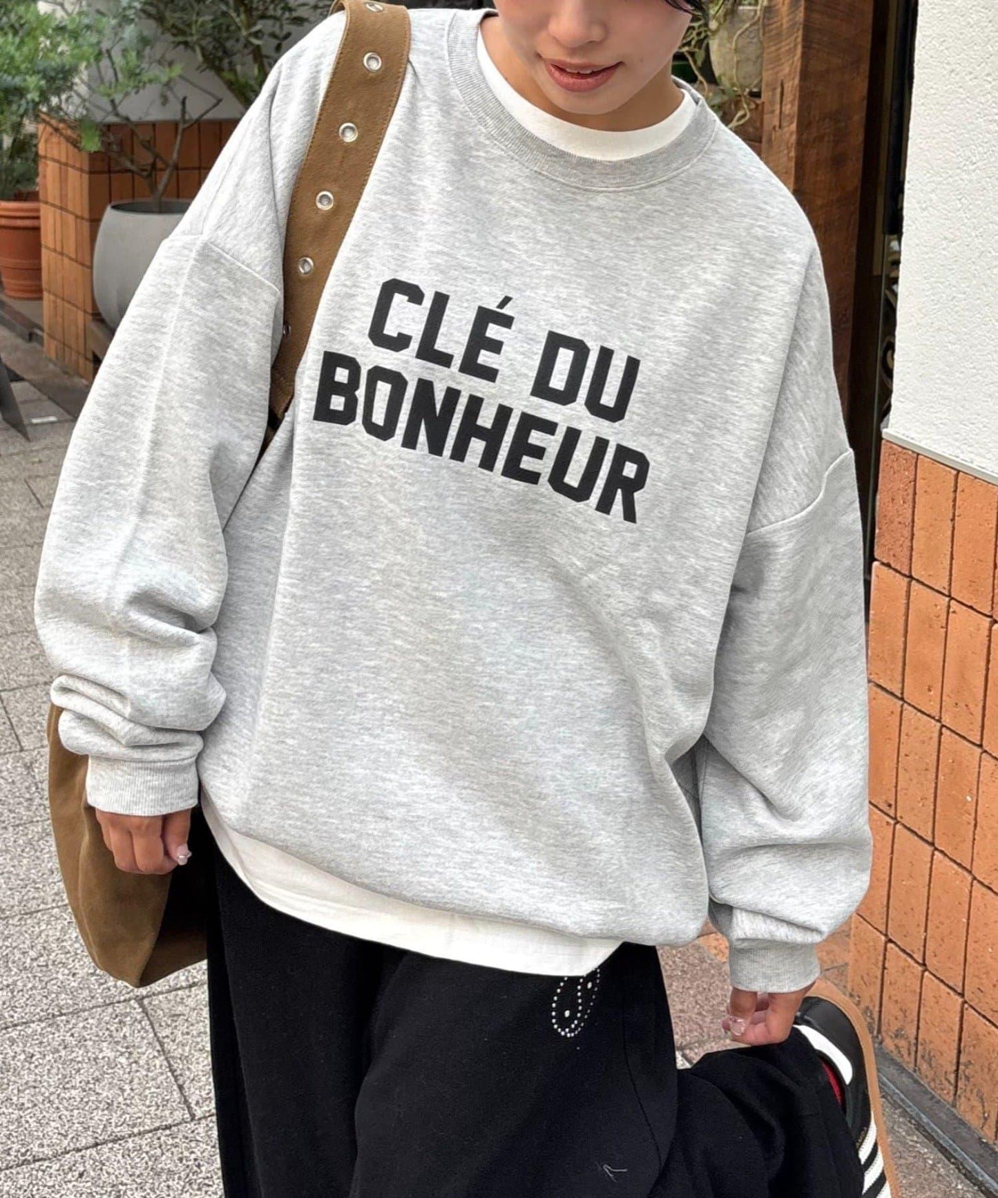 CLE'DU寬鬆版型字母印花衛衣