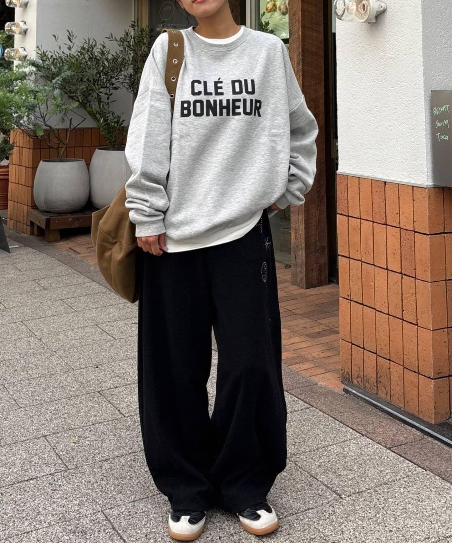 CLE'DU寬鬆版型字母印花衛衣