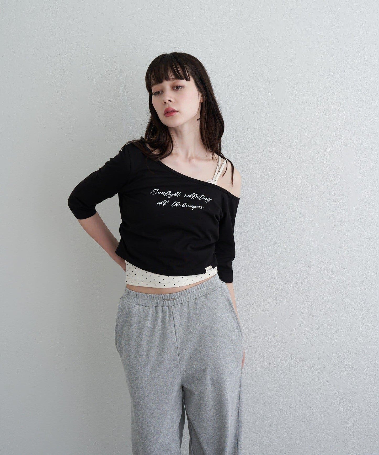 【RAY CASSIN】フロッキーロゴワンショルレイヤードTシャツ