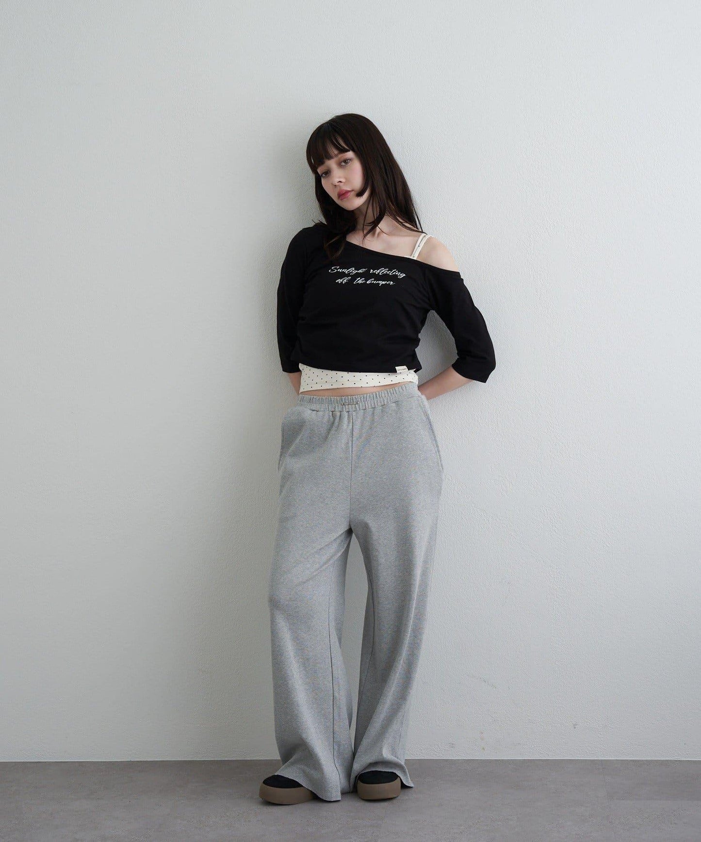 【RAY CASSIN】フロッキーロゴワンショルレイヤードTシャツ