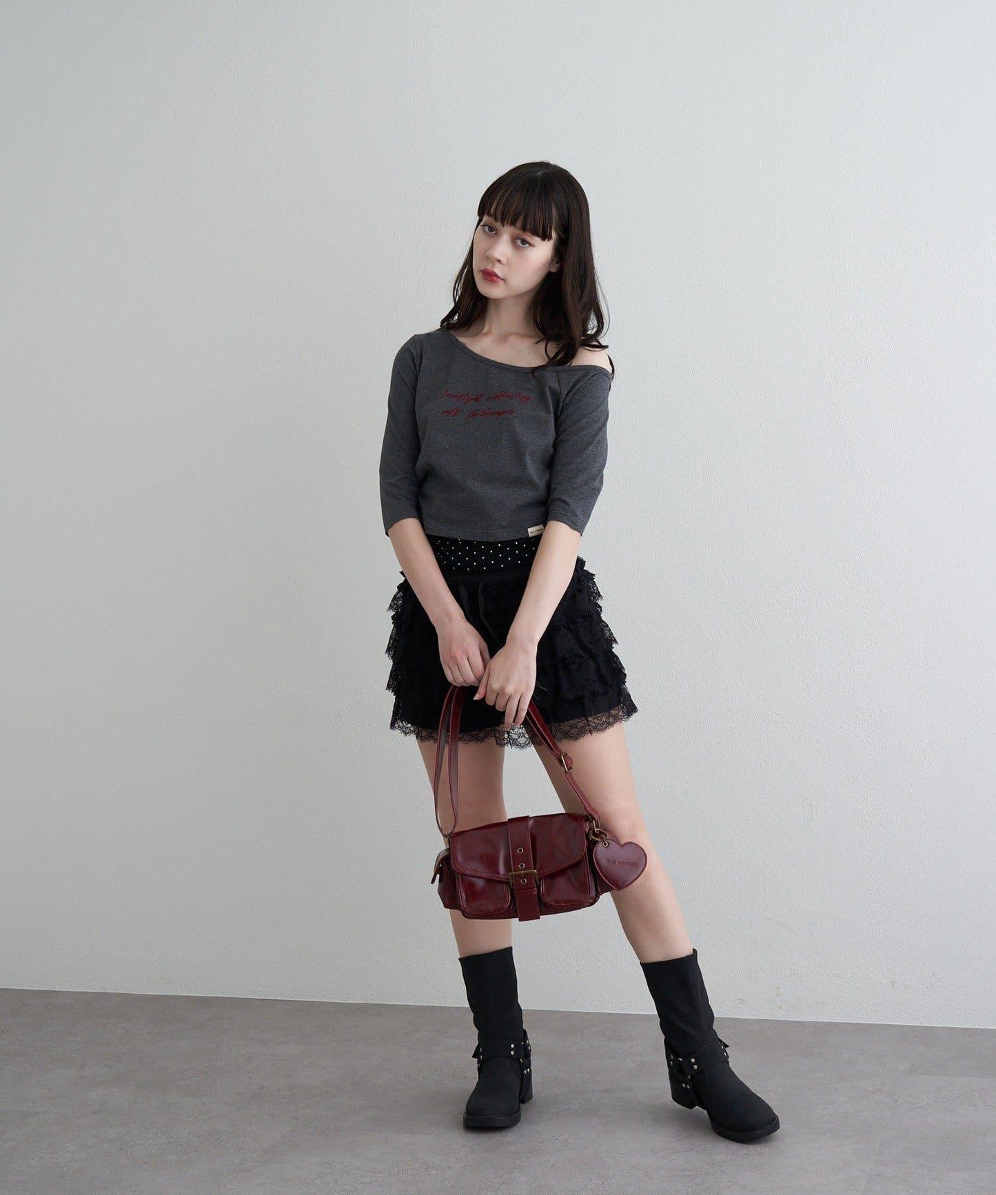 【RAY CASSIN】フロッキーロゴワンショルレイヤードTシャツ