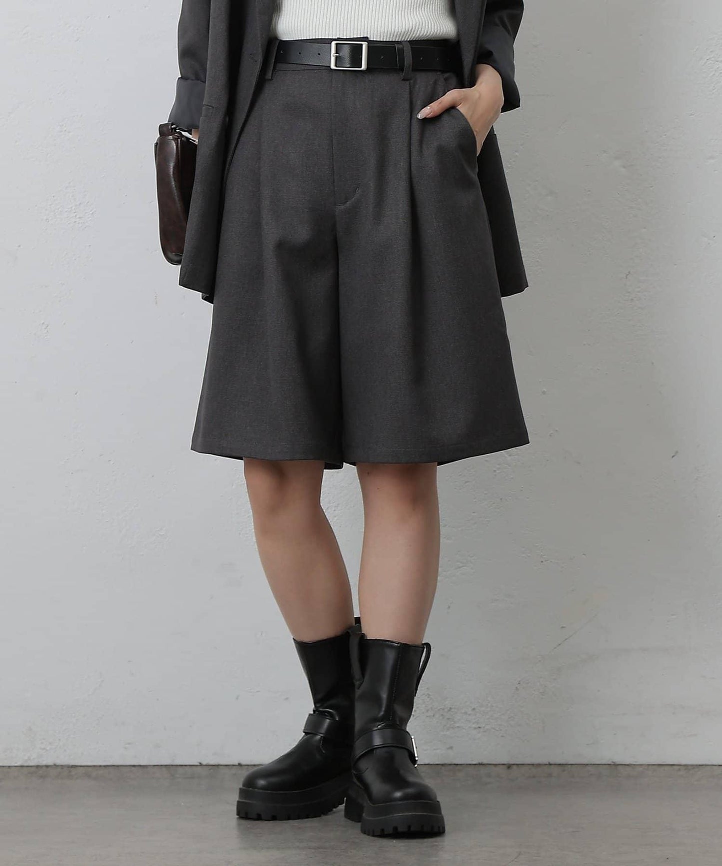 【AW/可搭配套裝】仿羊毛中褲