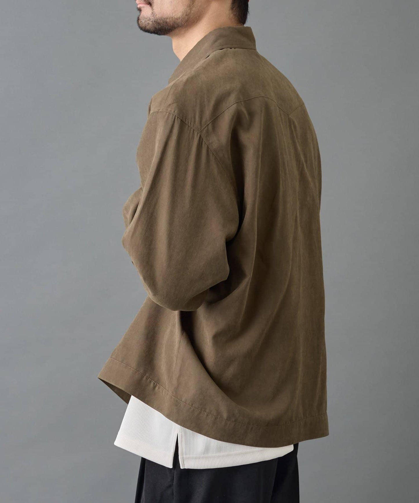 【AW】窄版桃皮西部風短款襯衫