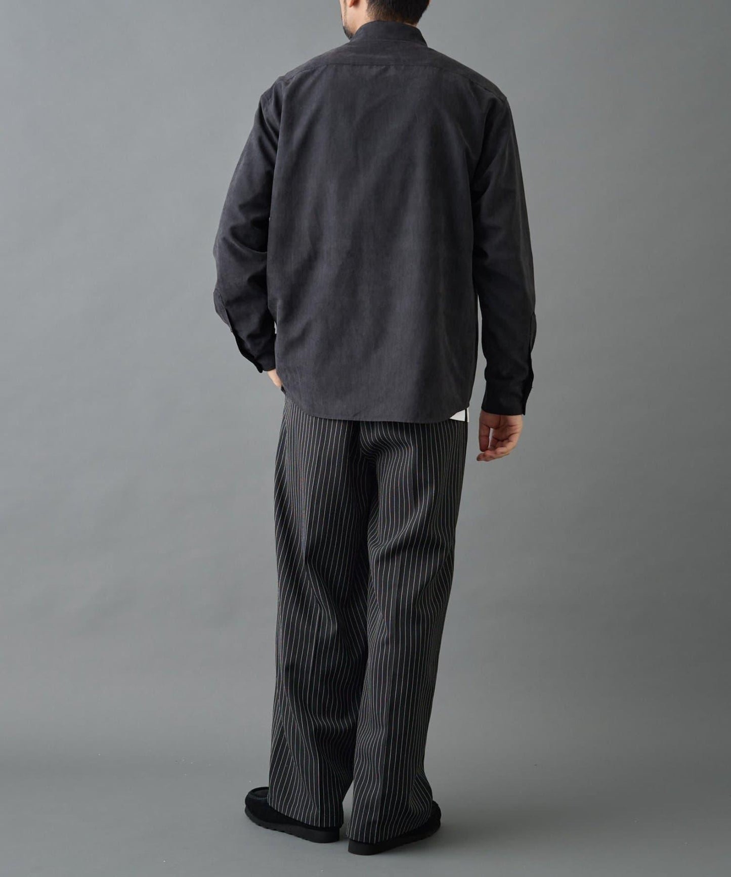 【AW/可搭配套裝】窄版桃皮常規襯衫