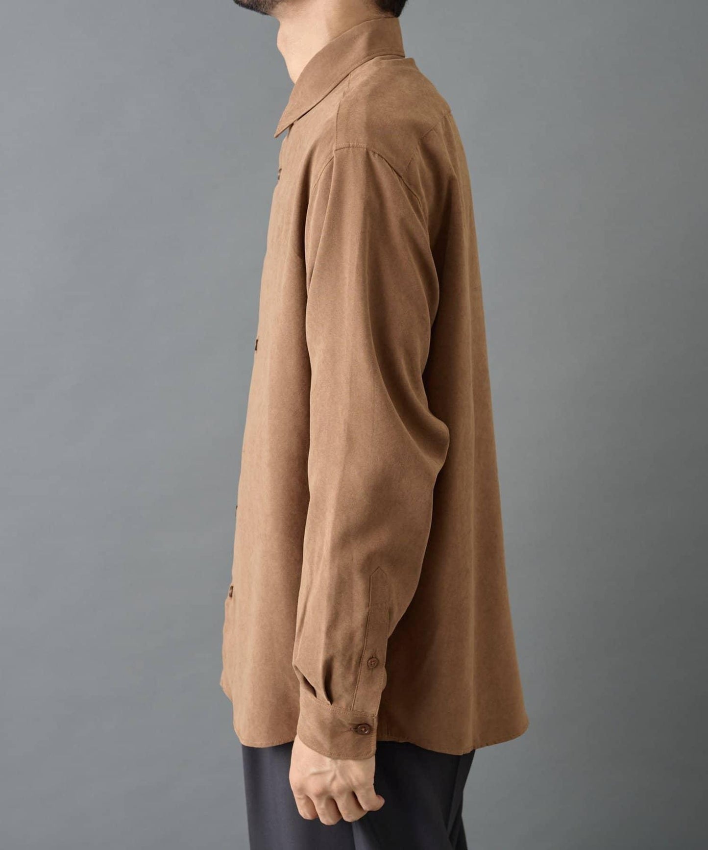 【AW/可搭配套裝】窄版桃皮常規襯衫