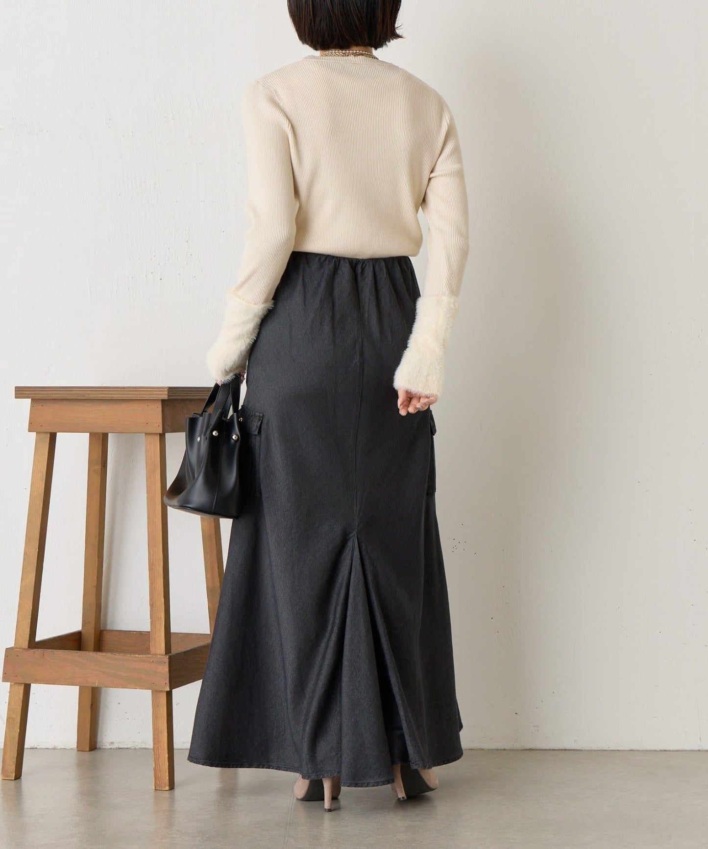 拼接長毛袖羅紋針織衫