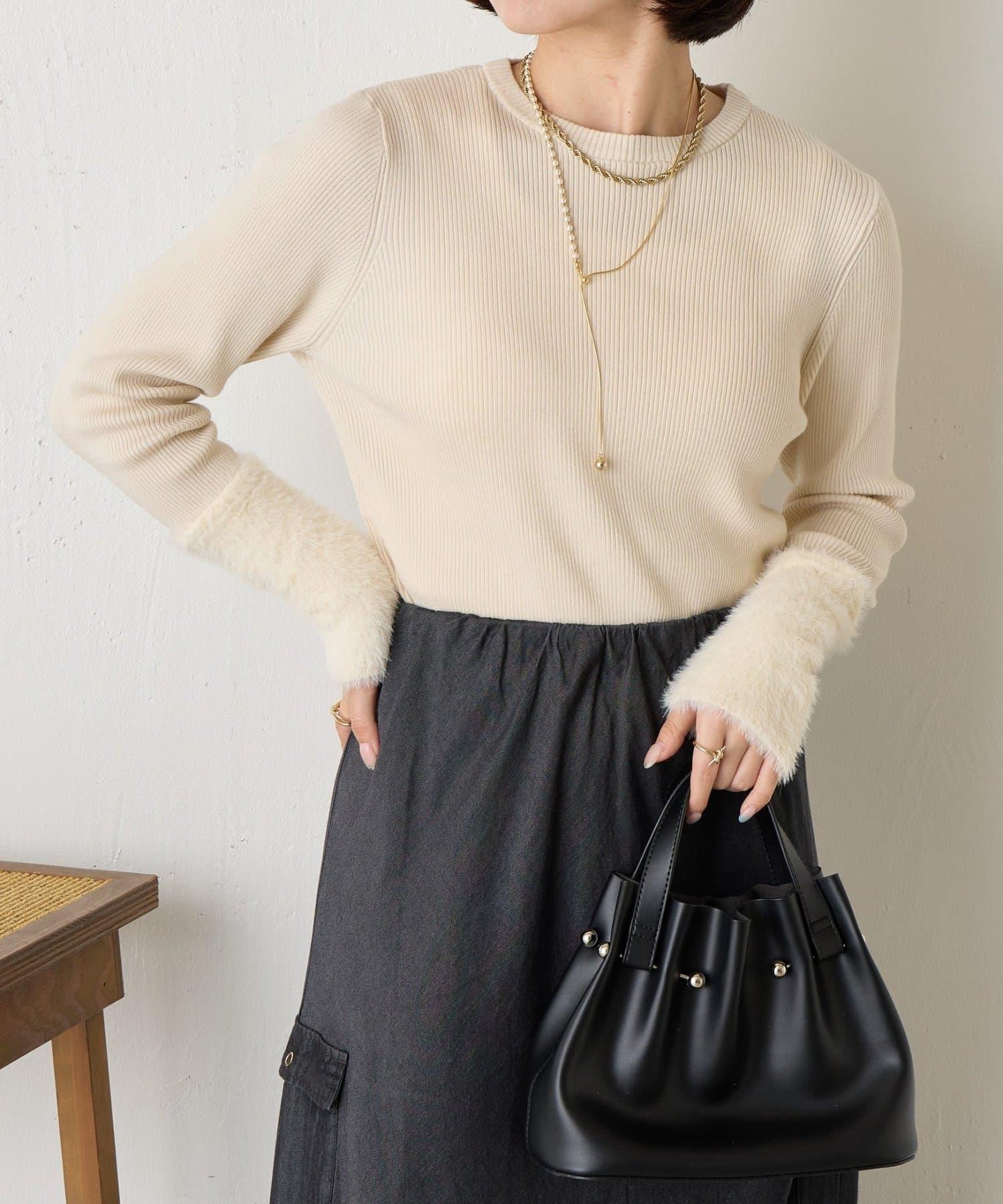 拼接長毛袖羅紋針織衫